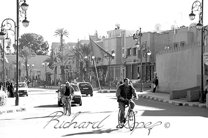 Cyclists, Morocco - Landscape photography